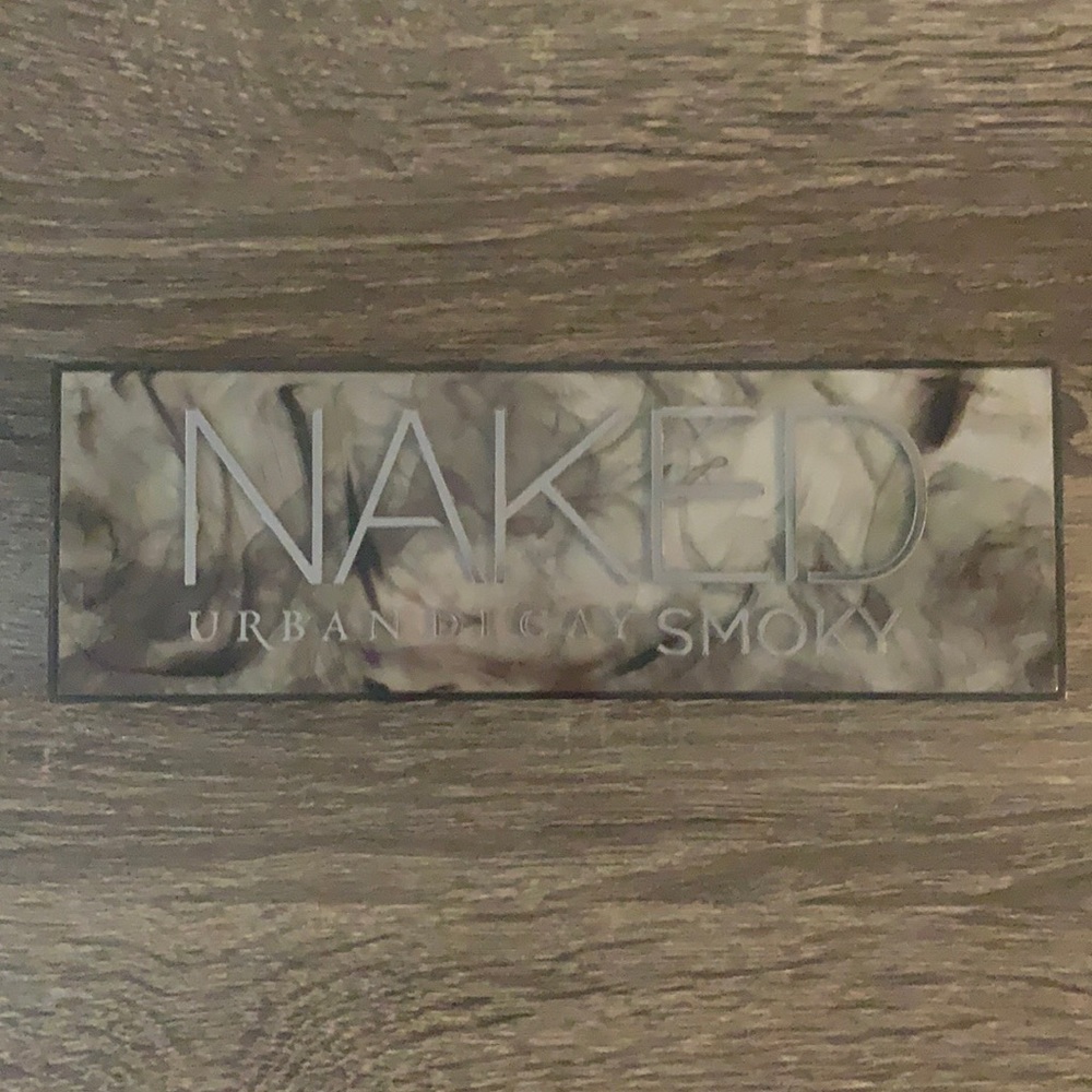 Urban Decay Smoky NAKED Smoky Eyeshadow Pallete